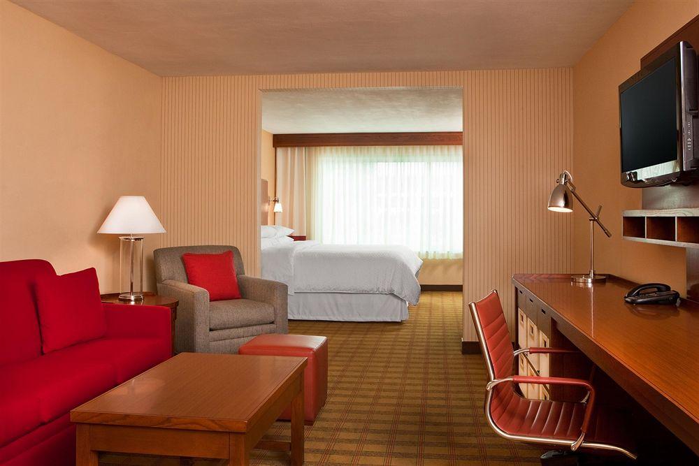 Drury Inn & Suites San Antonio Airport Екстер'єр фото